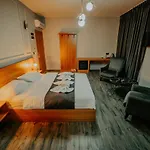 Grand Quars Hotel